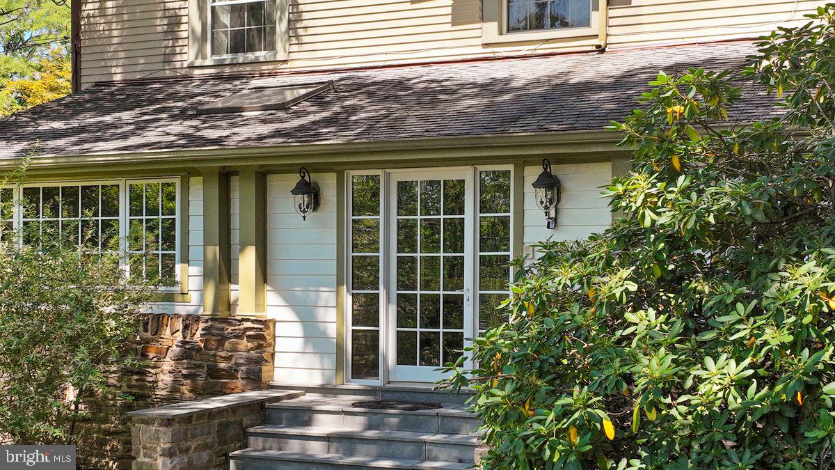 109 Edgehill Road Bala Cynwyd, PA 19004 - Photo 3 of 49 front entry