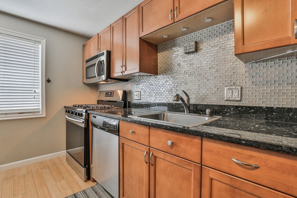 38 Walker Street, Unit 9 Lowell, MA 01854 - Photo 2 of 14