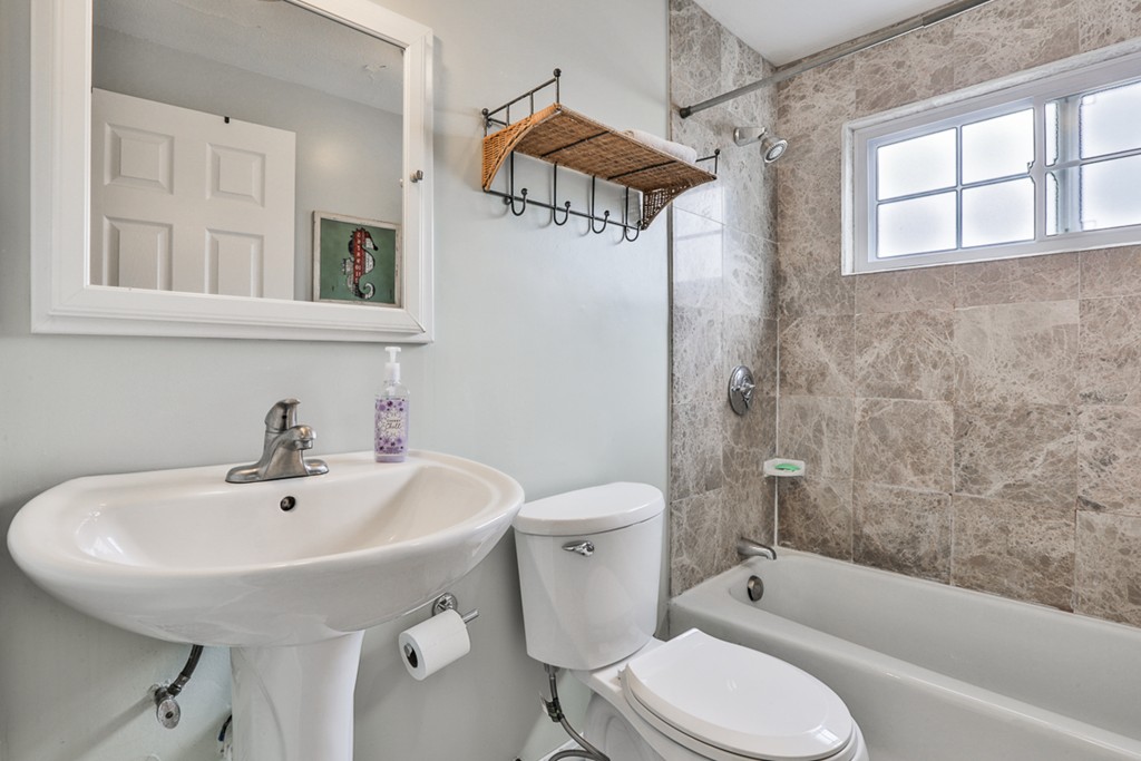 38 Walker Street, Unit 9 Lowell, MA 01854 - Photo 10 of 14