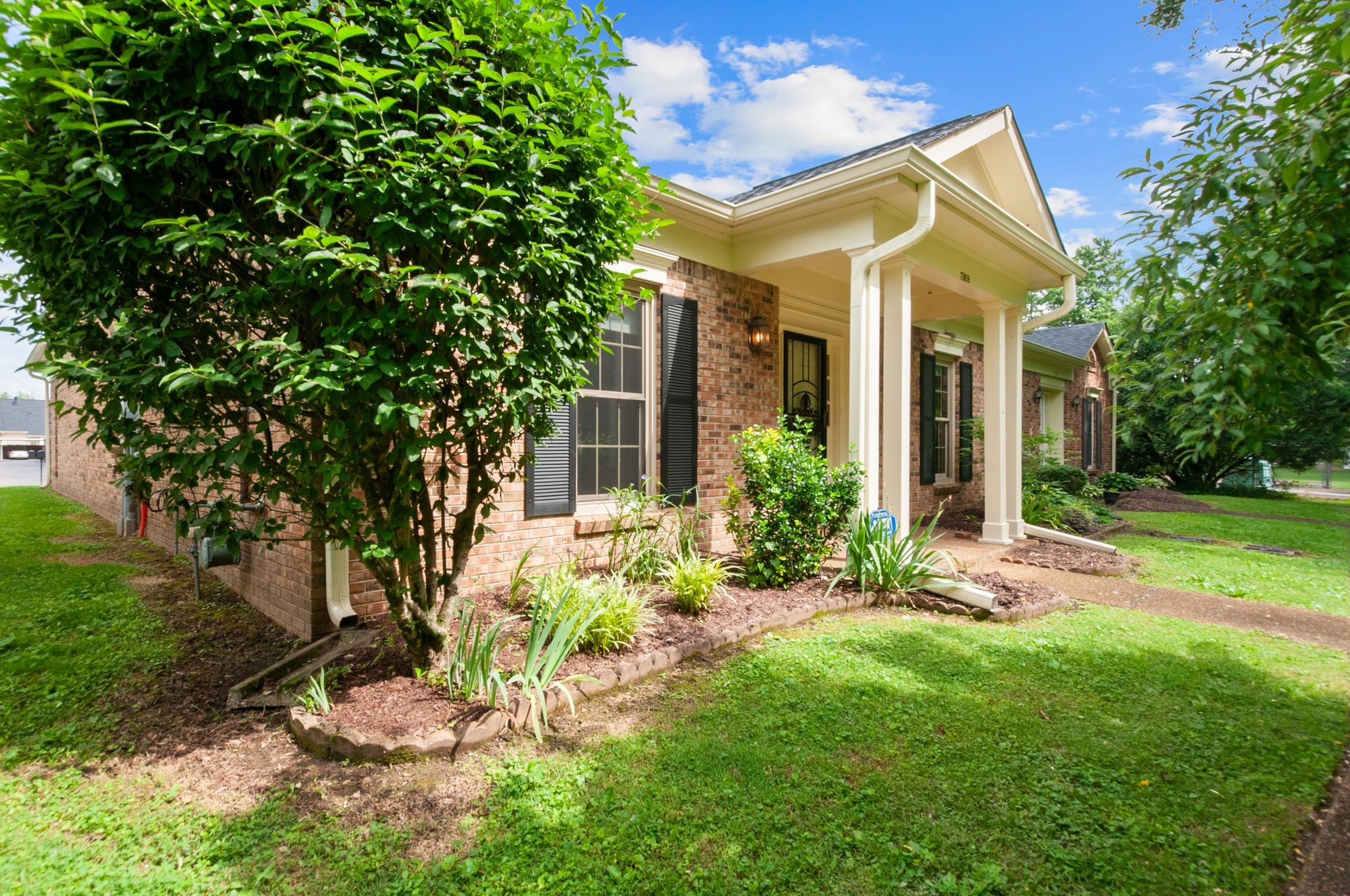 1369 General George Patton Road Nashville, TN 37221 - Photo 3 of 34