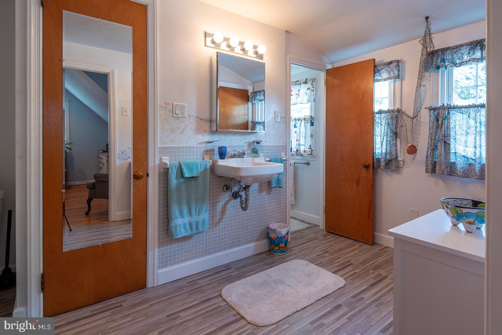 994 Byberry Road Huntingdon Valley, PA 19006 - Photo 36 of 51 Gallery Image 36