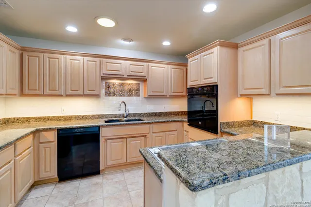 $585,000 | 116 Ridge Place, Boerne, TX 78006