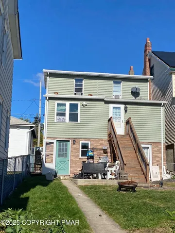 $170,000 | 207-209 East McMurtrie Street, Summit Hill, PA 18250