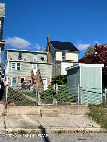 $170,000 | 207-209 East McMurtrie Street, Summit Hill, PA 18250