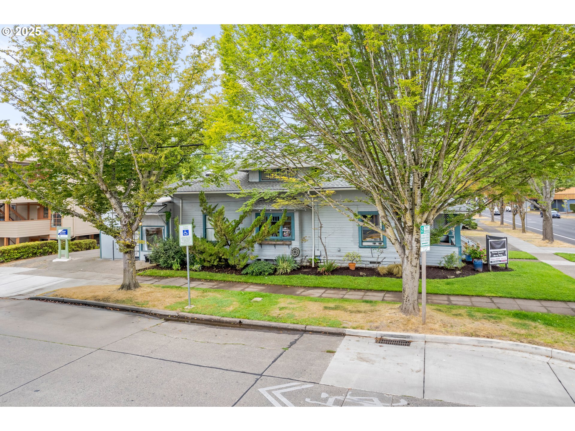 1492 Pearl Street Eugene, OR 97401 - Photo 43 of 46