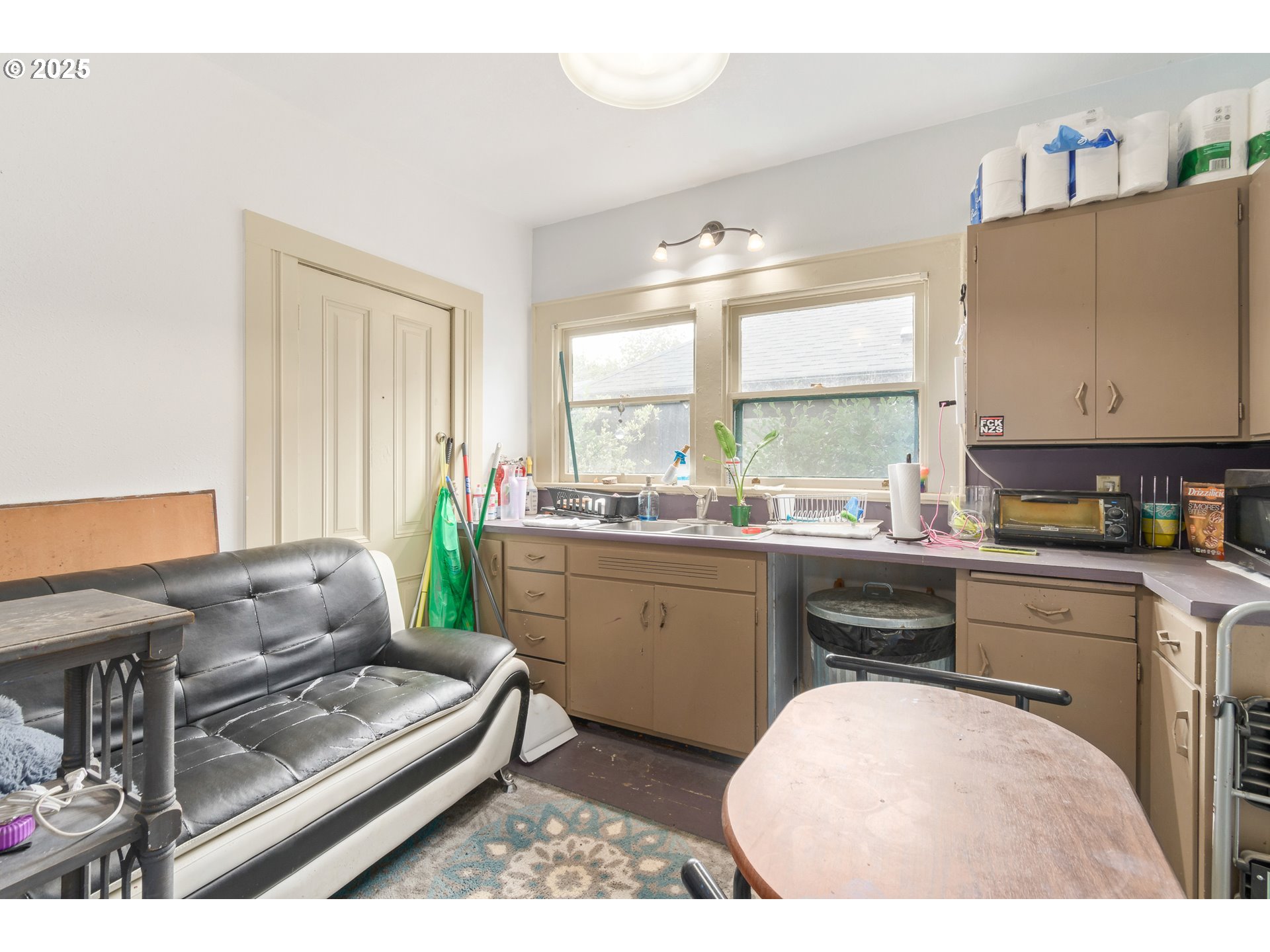 1492 Pearl Street Eugene, OR 97401 - Photo 10 of 46 Downstairs Unit