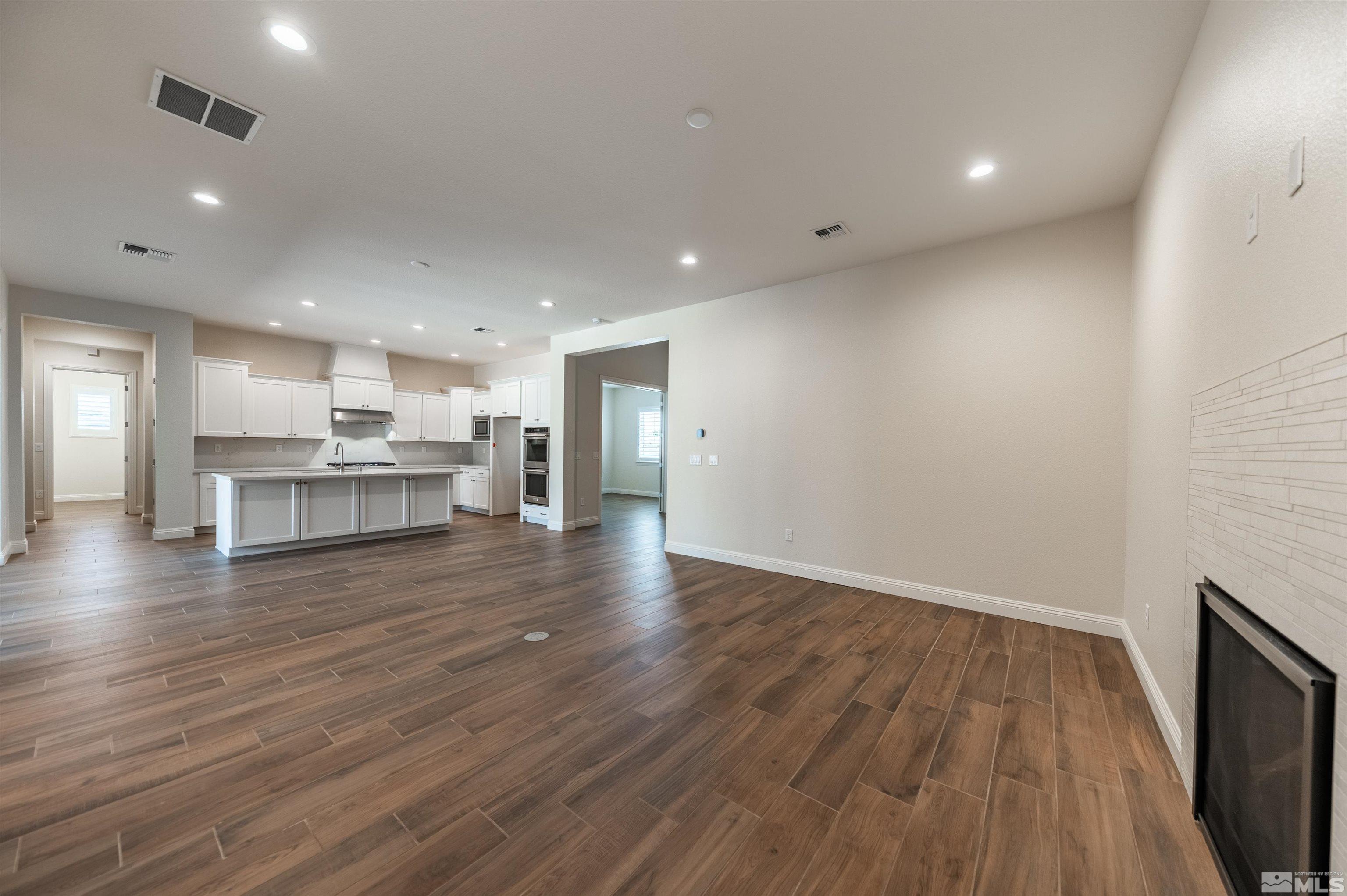 11922 Sparrow Nest Court Reno, NV 89521 - Photo 10 of 36 Photo 10