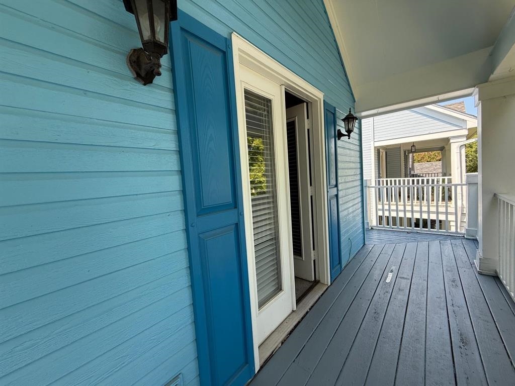 1173 Island Place East Memphis, TN 38103 - Photo 16 of 18 View of wooden terrace