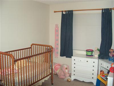 20 Meridian Circle Rohnert Park, CA 94928 - Photo 7 of 12 a bedroom with a bed and a window