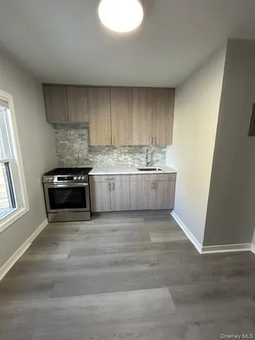 $2,200 | 2 McKee Street, Unit 3, Floral Park, NY 11001