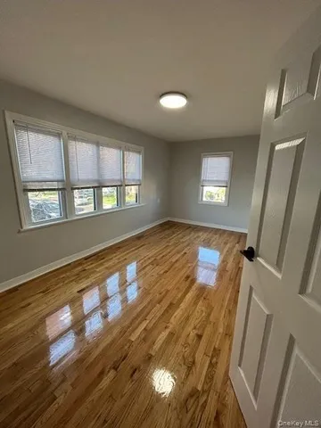 $2,200 | 2 McKee Street, Unit 3, Floral Park, NY 11001