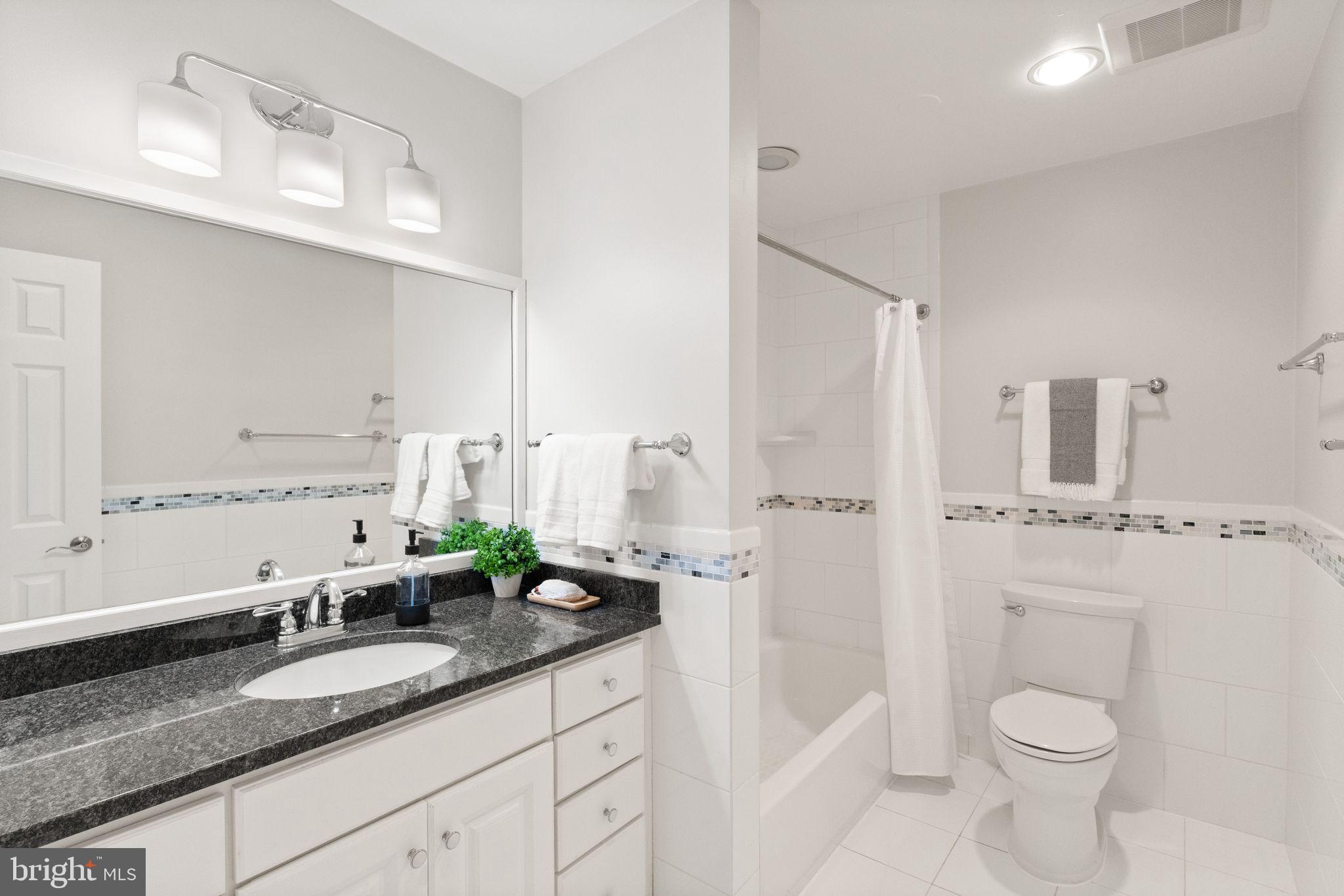 2037 Durand Drive Reston, VA 20191 - Photo 47 of 79 Full bathroom