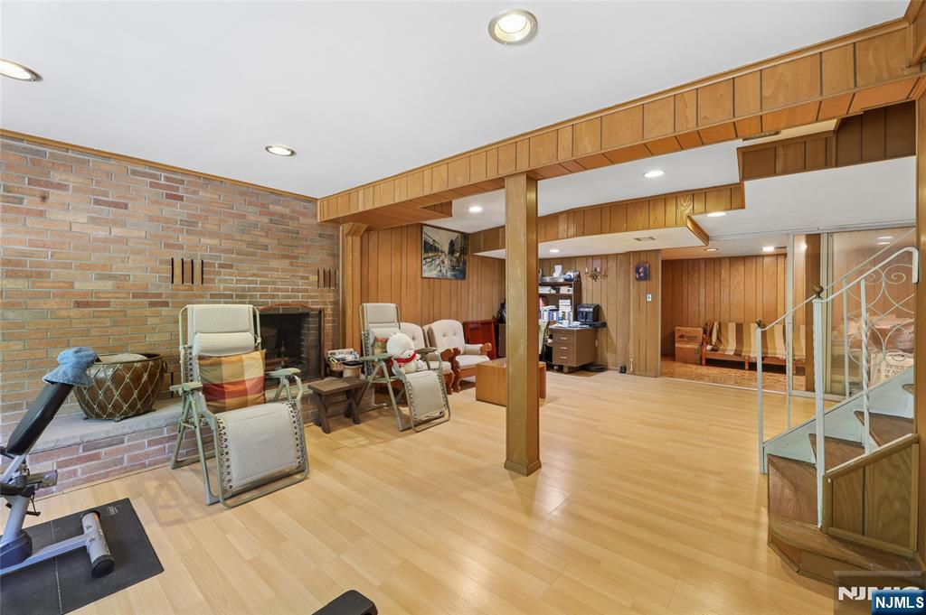 12 Beverly Road Englewood Cliffs, NJ 07632 - Photo 27 of 36