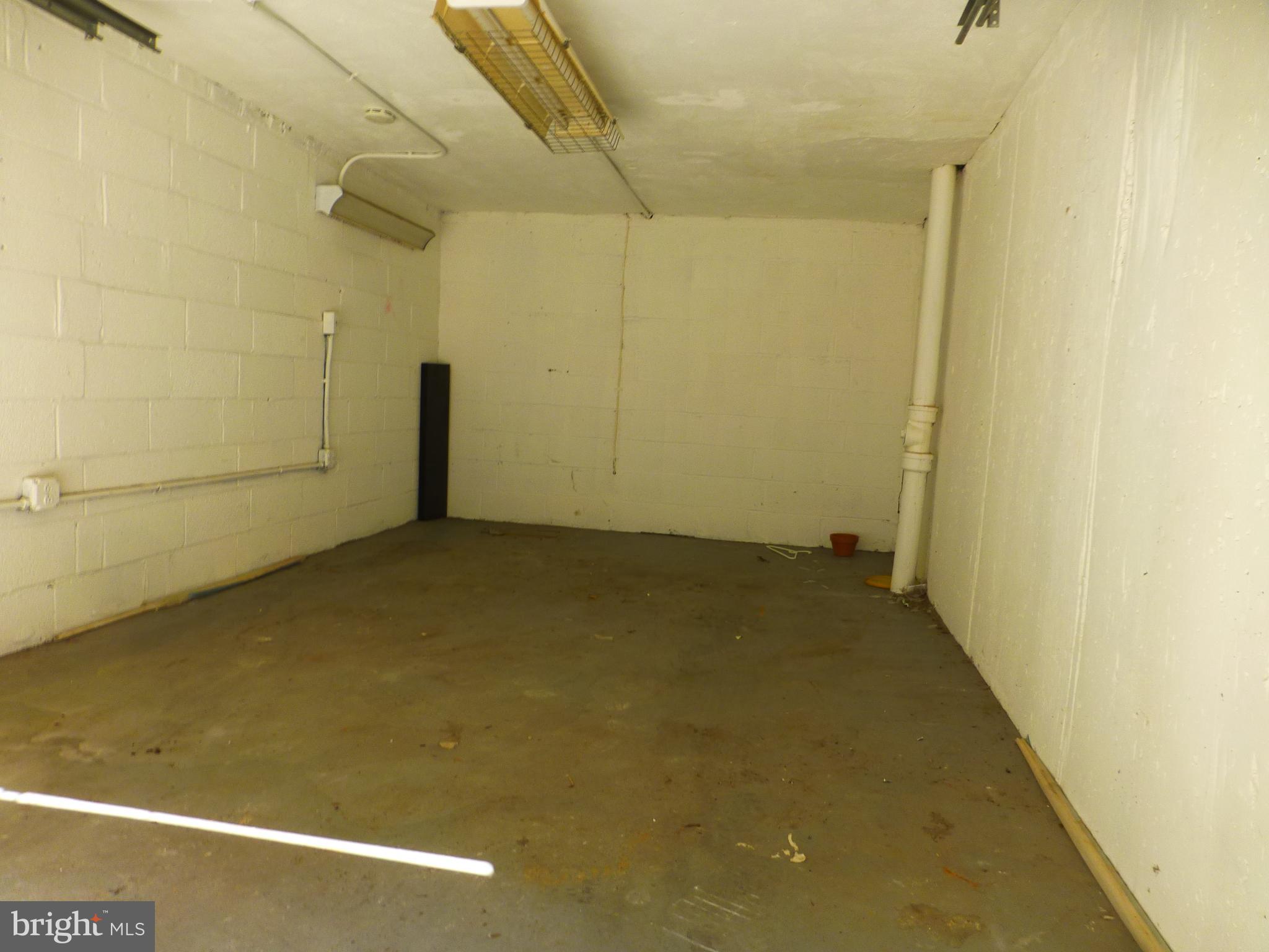 1202 Robbins Street Philadelphia, PA 19111 - Photo 10 of 16