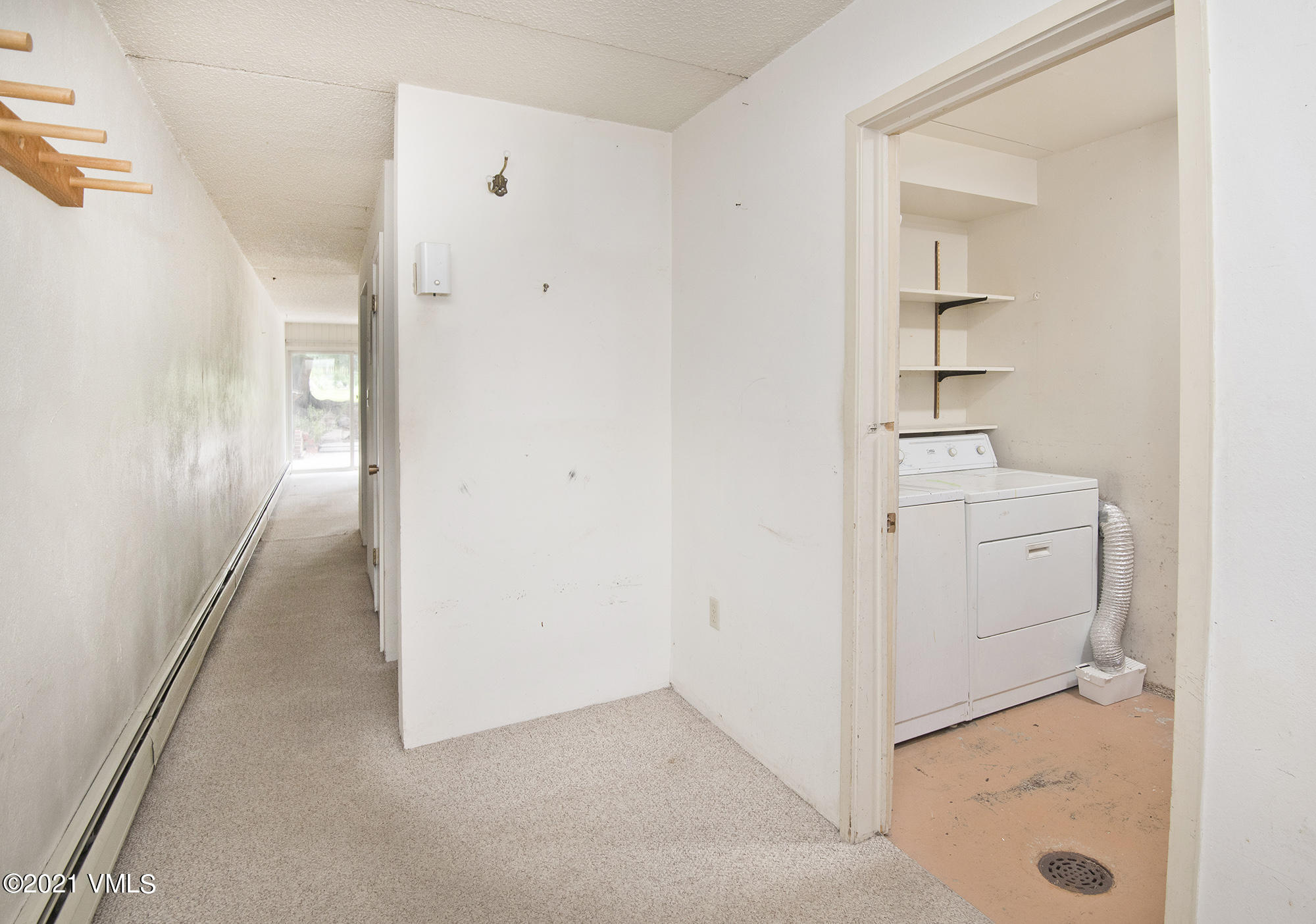 4506 Spruce Way, Unit 4 Vail, CO 81657 - Photo 2 of 31 a view of a hallway with elevator