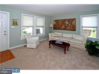 307 Media Line Road Broomall, PA 19008 - Photo 3 of 12 Living Room