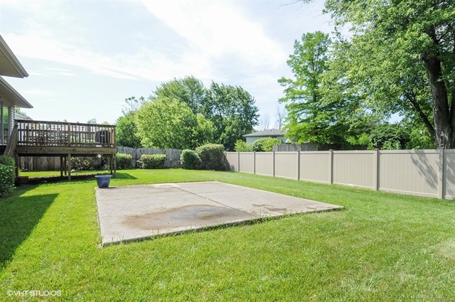 353 North Pinecrest Road Bolingbrook, IL 60440 - Photo 14 of 15