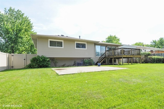 353 North Pinecrest Road Bolingbrook, IL 60440 - Photo 15 of 15