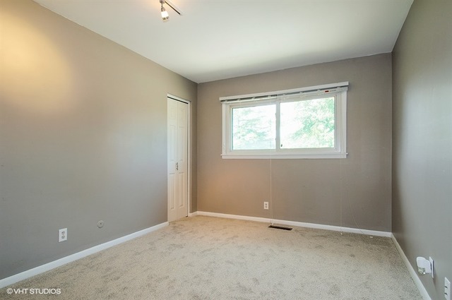 353 North Pinecrest Road Bolingbrook, IL 60440 - Photo 10 of 15