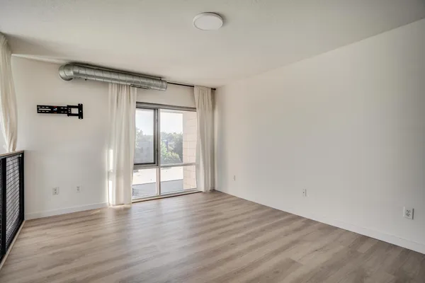 $225,000 | 1829 3rd Avenue South, Unit 203, Minneapolis, MN 55404