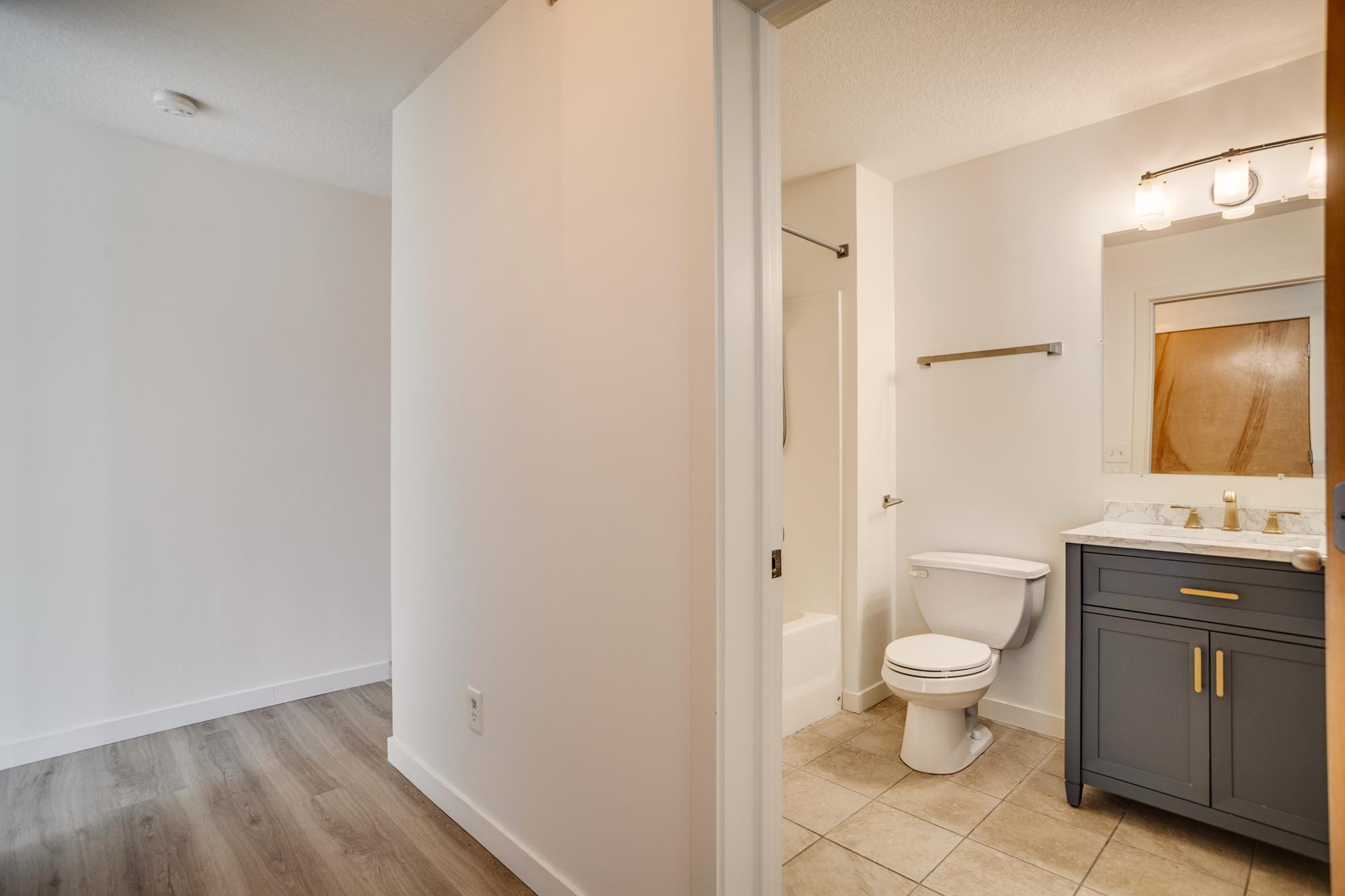 1829 3rd Avenue South, Unit 203 Minneapolis, MN 55404 - Photo 29 of 37