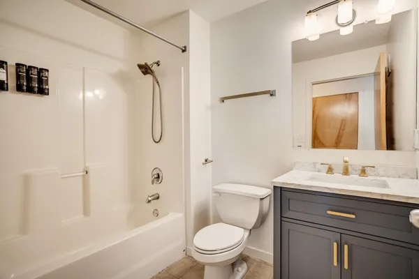 $225,000 | 1829 3rd Avenue South, Unit 203, Minneapolis, MN 55404