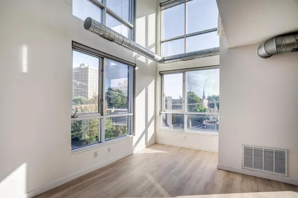 $225,000 | 1829 3rd Avenue South, Unit 203, Minneapolis, MN 55404