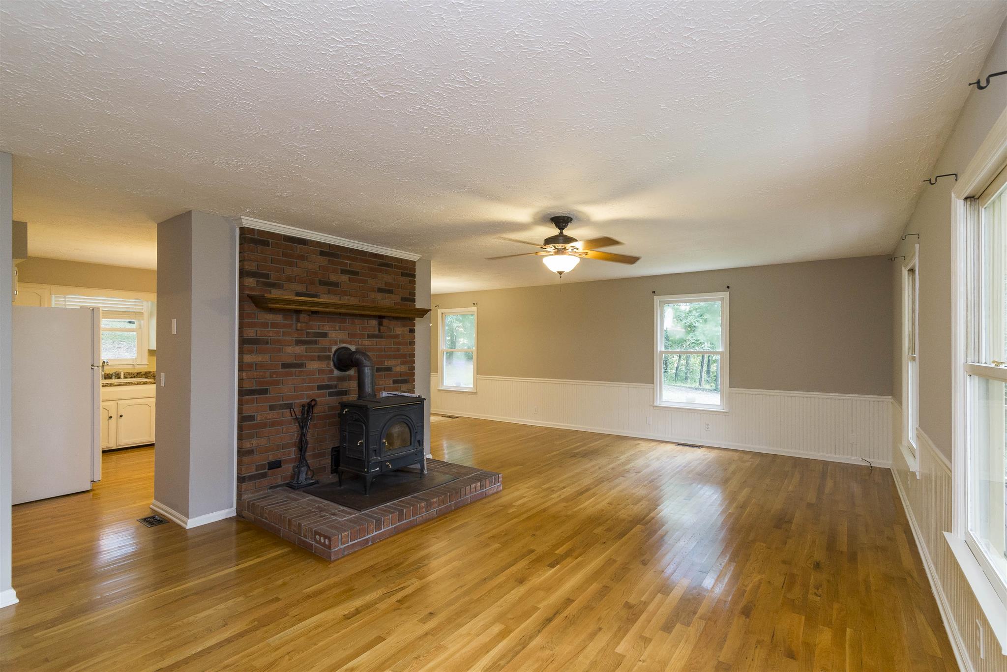 6913 Herbert Shannon Road Springfield, TN 37172 - Photo 5 of 13