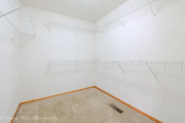 $432,000 | 620 Ridge Drive, Elburn, IL 60119