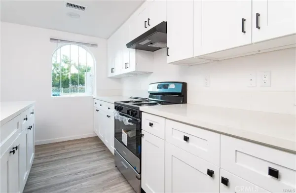 $749,000 | 5502 East Los Angeles Avenue, Unit 4, Simi Valley, CA 93065