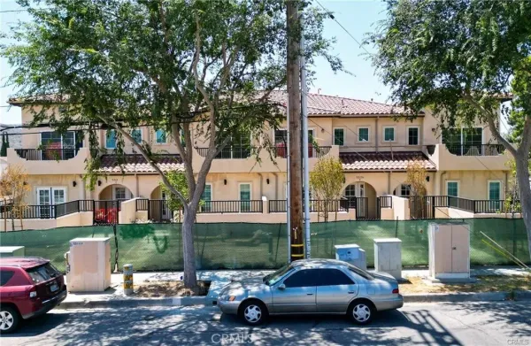 $749,000 | 5502 East Los Angeles Avenue, Unit 4, Simi Valley, CA 93065