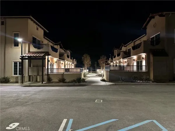$749,000 | 5502 East Los Angeles Avenue, Unit 4, Simi Valley, CA 93065