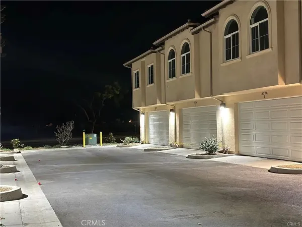 $749,000 | 5502 East Los Angeles Avenue, Unit 4, Simi Valley, CA 93065