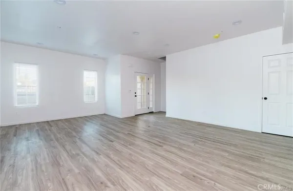 $749,000 | 5502 East Los Angeles Avenue, Unit 4, Simi Valley, CA 93065