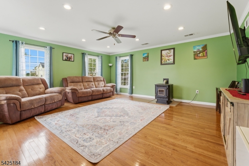 13 New Street Washington, NJ 07882 - Photo 8 of 18