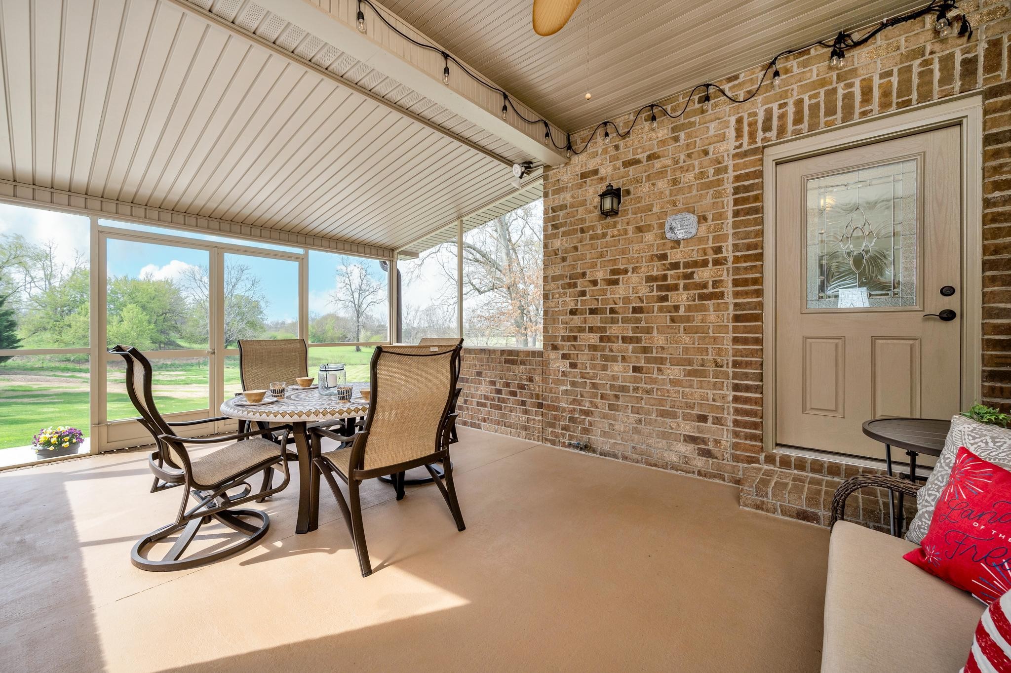 290 Cascade Drive Winchester, TN 37398 - Photo 15 of 68 a view of a dining room with furniture window and outside view