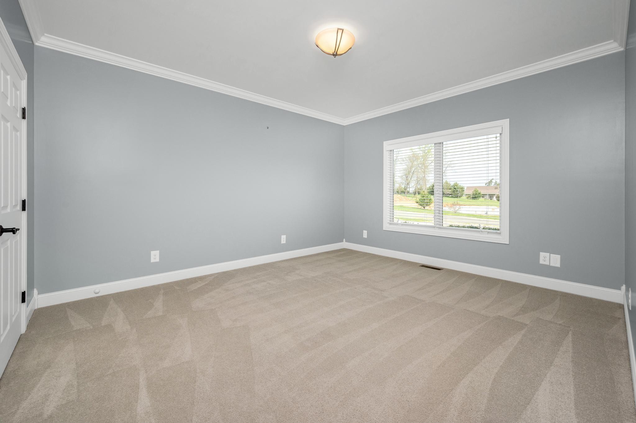 290 Cascade Drive Winchester, TN 37398 - Photo 47 of 68 an empty room with a window