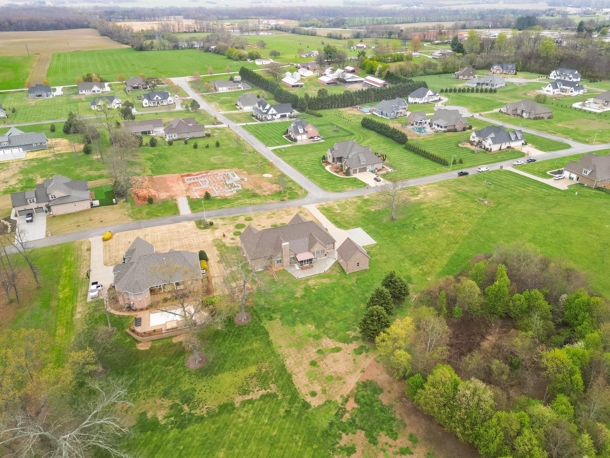 290 Cascade Drive Winchester, TN 37398 - Photo 57 of 68 a view of a city