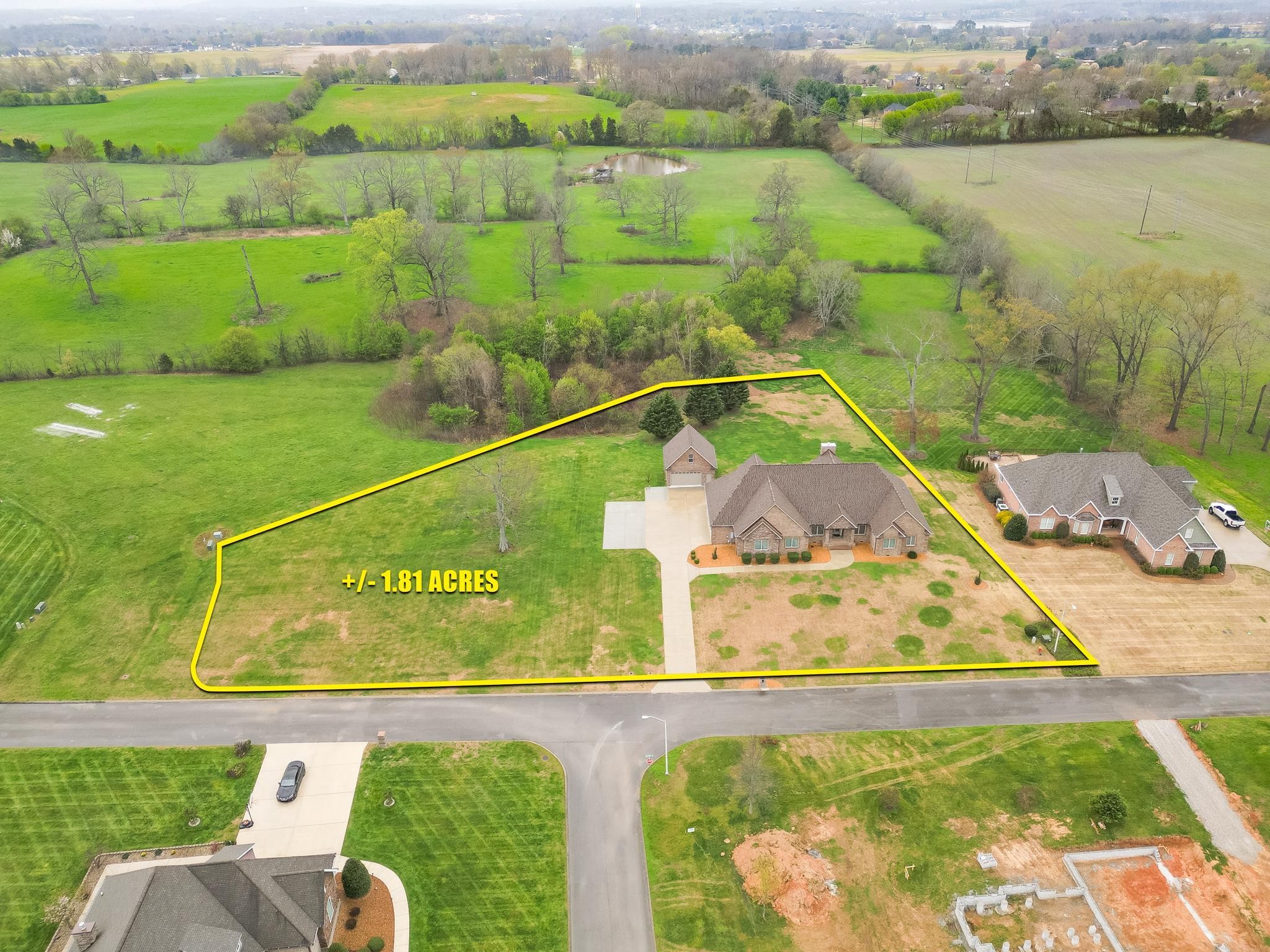 290 Cascade Drive Winchester, TN 37398 - Photo 64 of 68 a view of a swimming pool with a yard