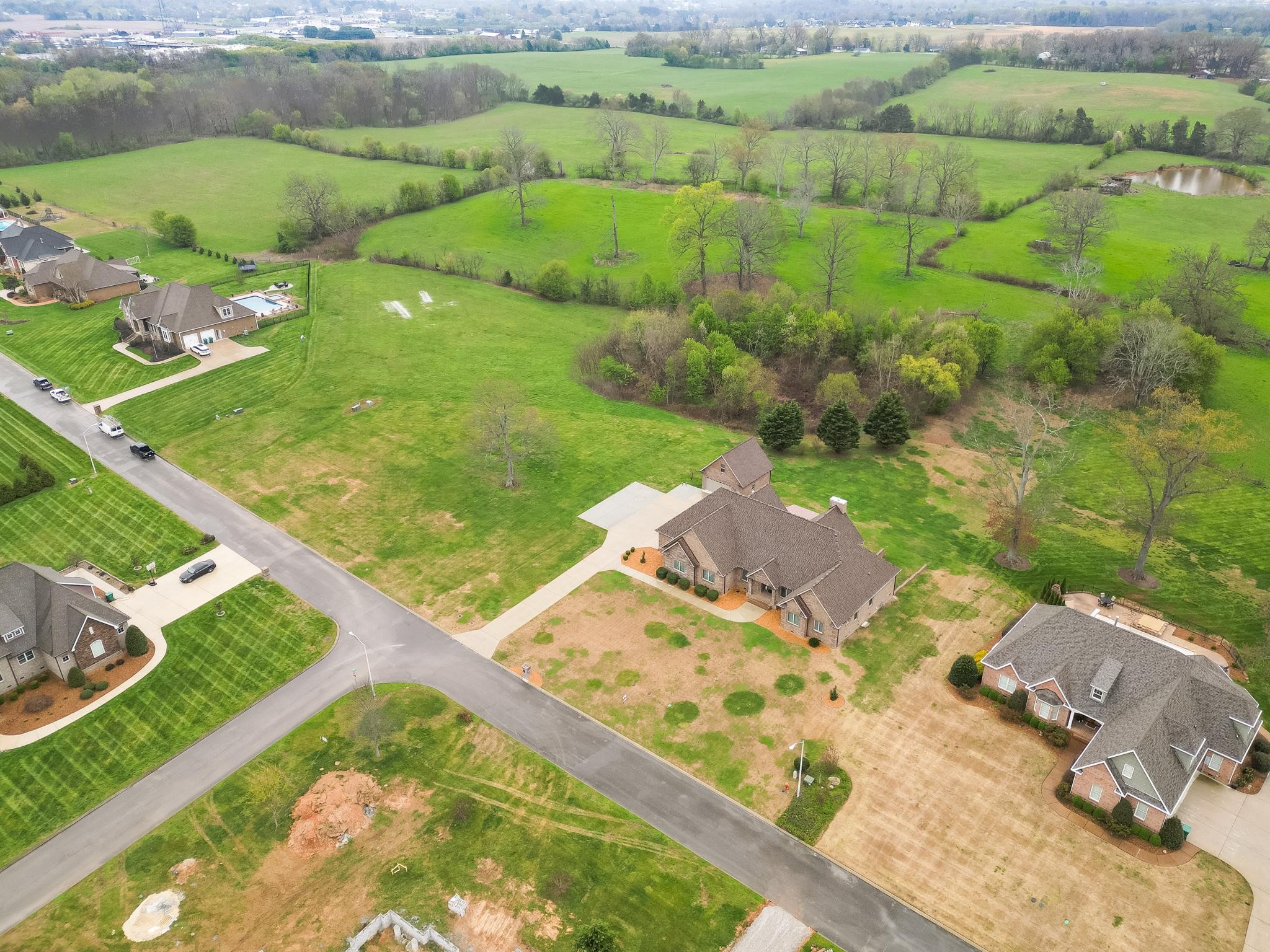 290 Cascade Drive Winchester, TN 37398 - Photo 65 of 68 a view of a yard with an outdoor space