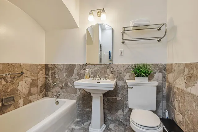 $1,388,888 | 1910 22nd Avenue, San Francisco, CA 94116