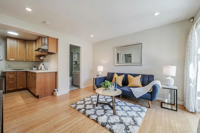$1,388,888 | 1910 22nd Avenue, San Francisco, CA 94116