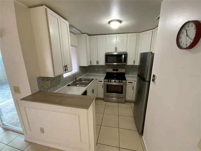 $2,000 | 6132 Sandcrest Circle, Orlando, FL 32819