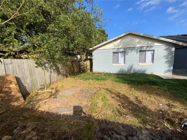 $2,000 | 6132 Sandcrest Circle, Orlando, FL 32819