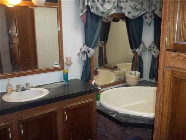 7100 Highway 100 Decaturville, TN 38329 - Photo 14 of 20 Gallery Image 14