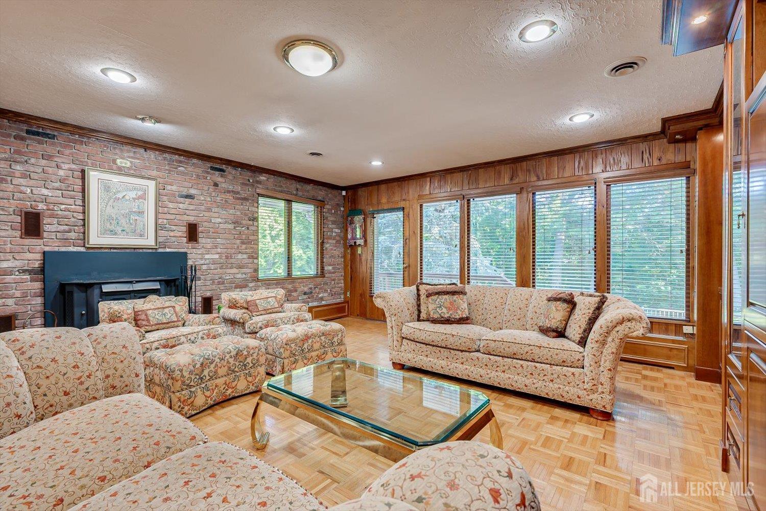25 Marshall Drive Edison, NJ 08817 - Photo 23 of 68