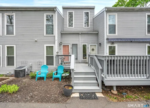 $324,900 | 26 Glenview Drive, Unit 26, Cromwell, CT 06416