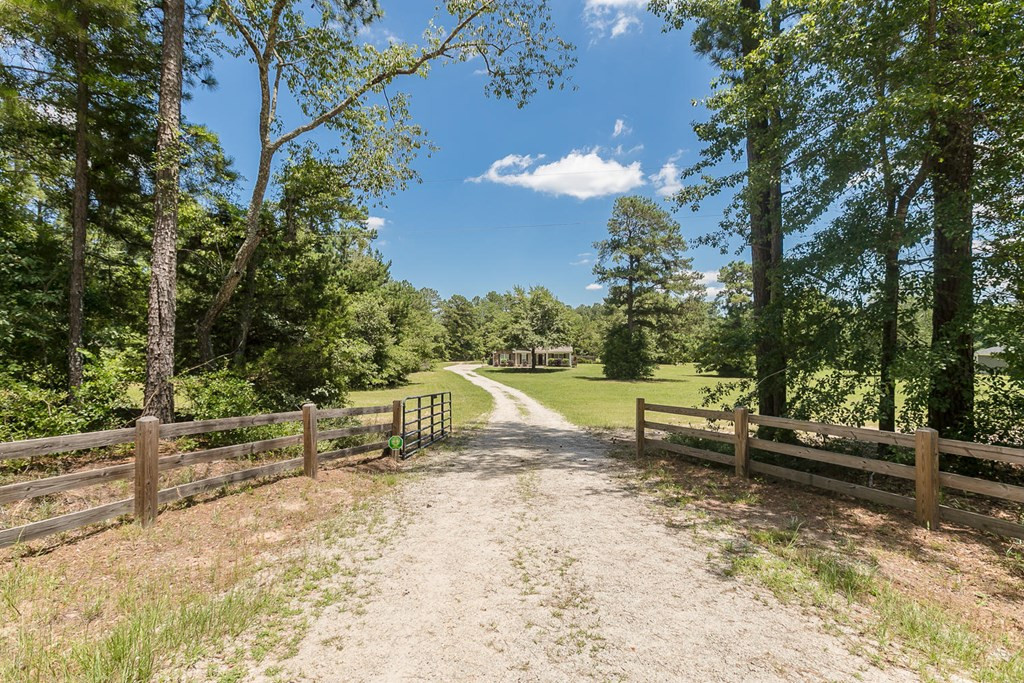 1035 Douglas Road Harlem, GA 30814 - Photo 2 of 62