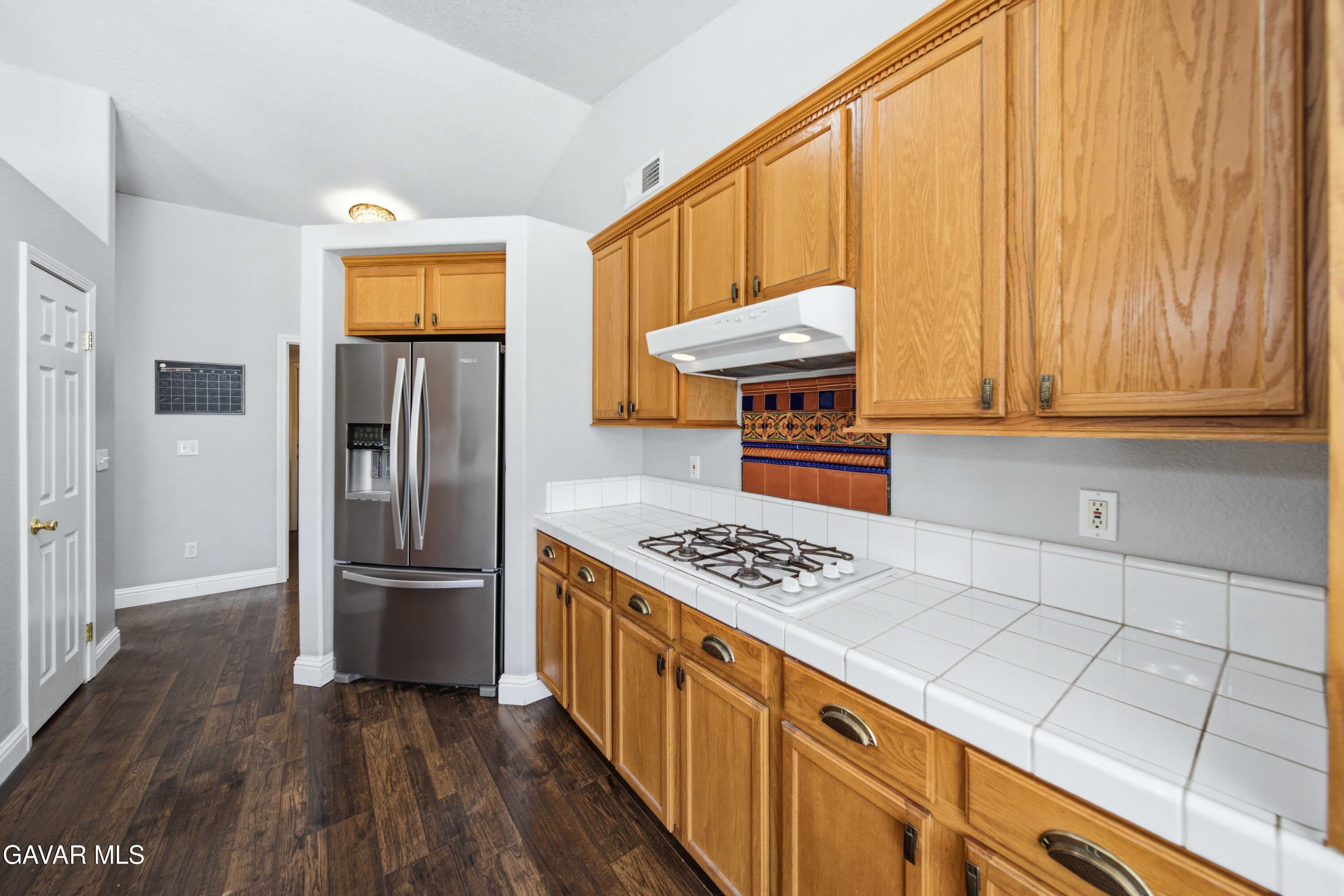 29960 Caddy Lane Tehachapi, CA 93561 - Photo 12 of 37 29960 Caddy Ln-13
