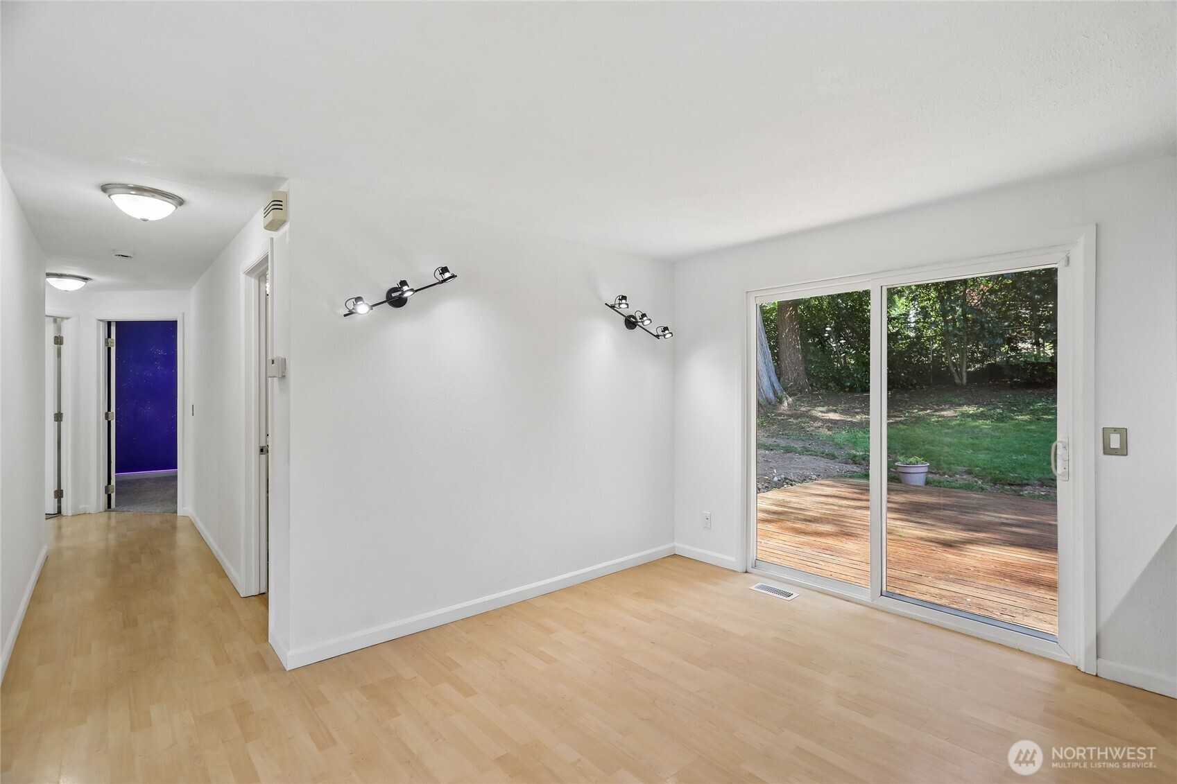 28601 Southeast 225th Street Maple Valley, WA 98038 - Photo 7 of 40 a view of a room with window
